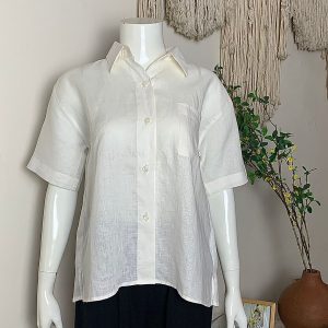 Blouse Aubrey warna putih dari Khakeen Fashion Official